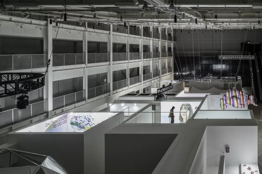 2020 ACC_R Residency Exhibition < BIOPHILIA: A handful of earth >